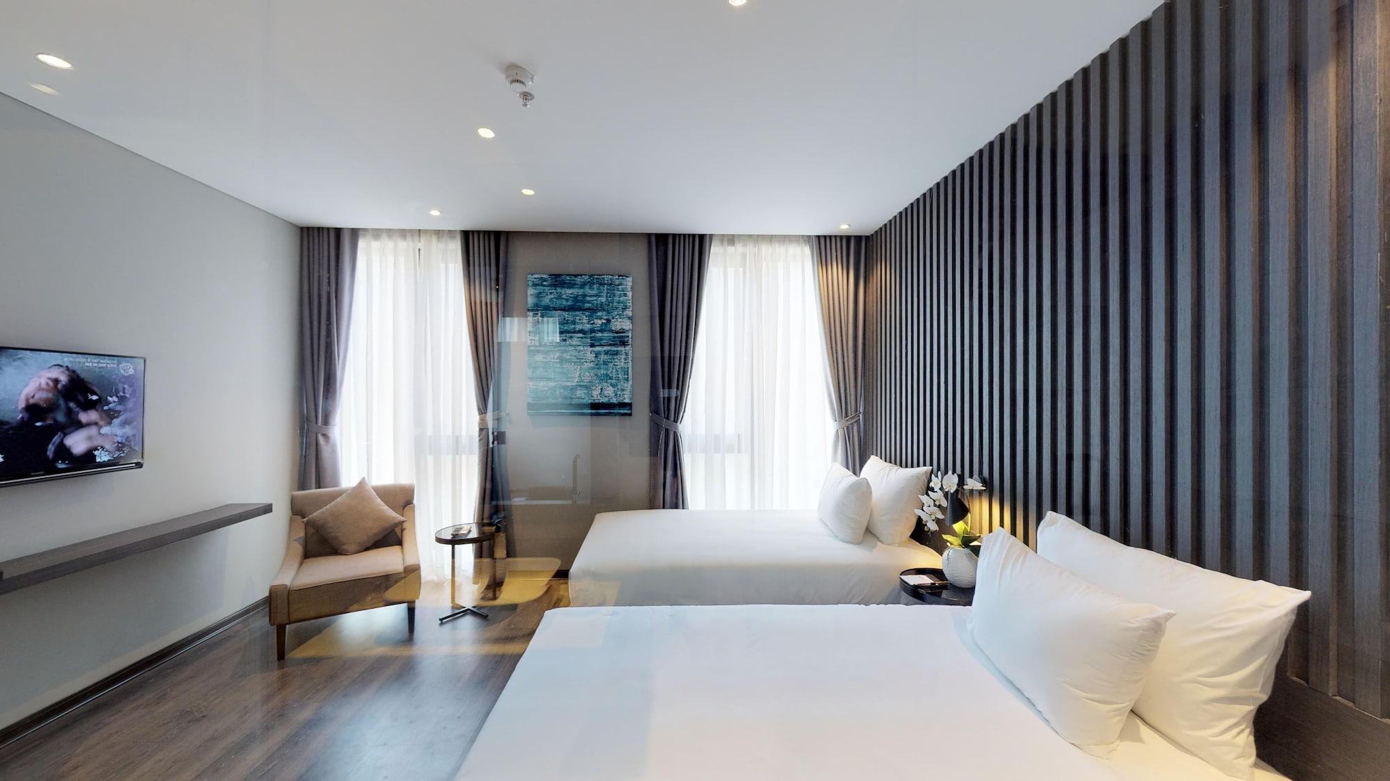 Grand Ocean Luxury Boutique 4*